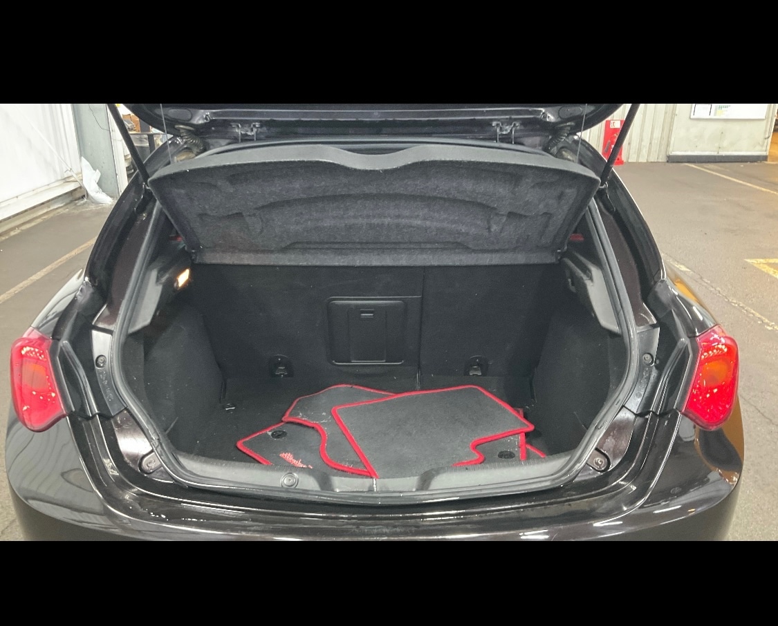 Used Alfa Romeo Giulietta 2011 for sale - 77319937: Photo 8