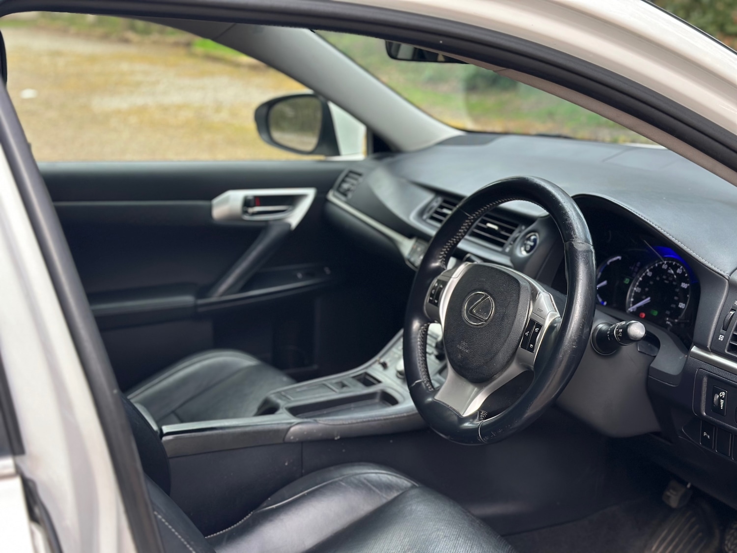 Used Lexus CT 2011 for sale - 78081998: Photo 2