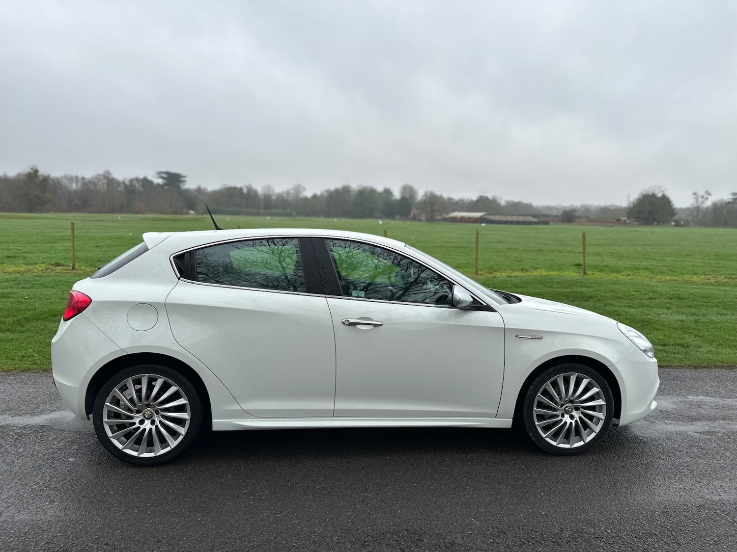 Used Alfa Romeo Giulietta 2011 for sale - 77508866: Photo 4