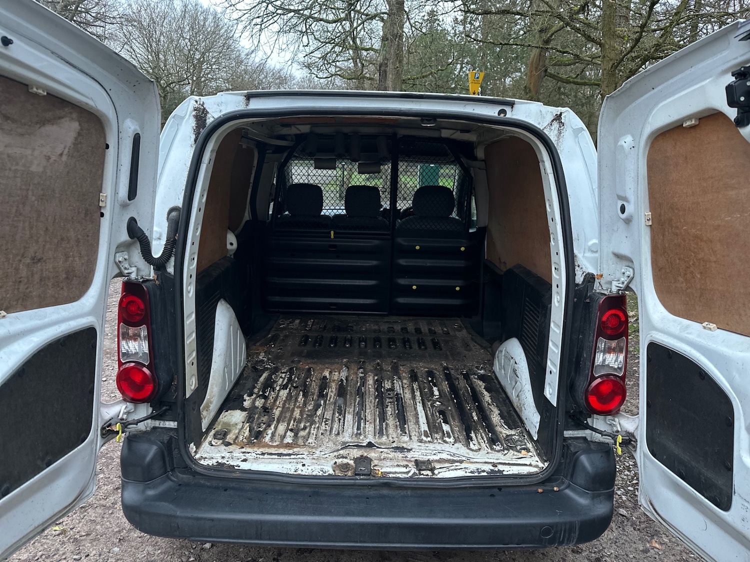 Used Peugeot Partner 2014 for sale - 77385554: Photo 11