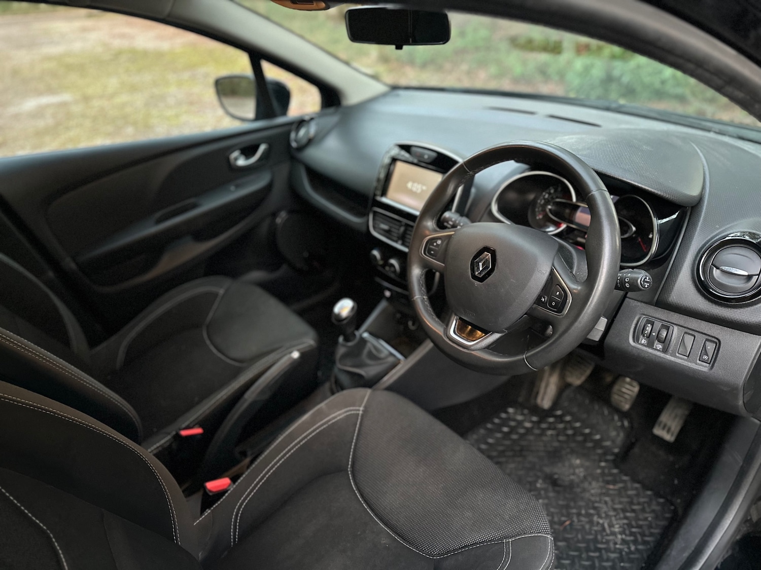 Used Renault Clio 2018 for sale - 77090759: Photo 15