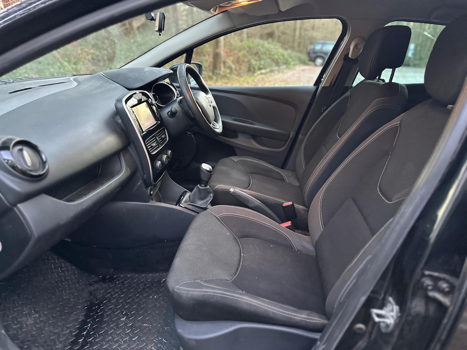 Used Renault Clio 2018 for sale - 77090759: Photo 19