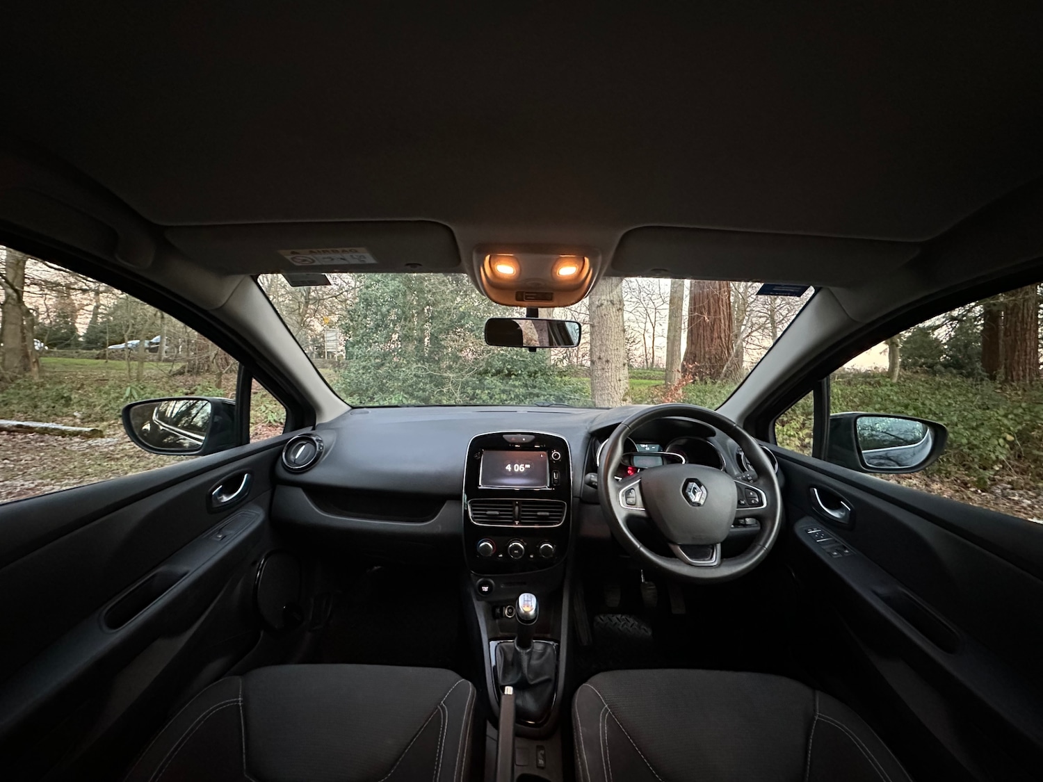 Used Renault Clio 2018 for sale - 77090759: Photo 24