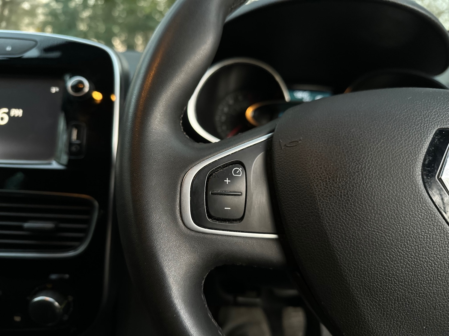 Used Renault Clio 2018 for sale - 77090759: Photo 27