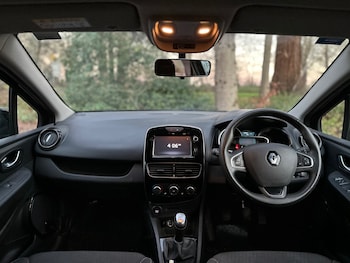 Used Renault Clio 2018 for sale - 77090759: Photo