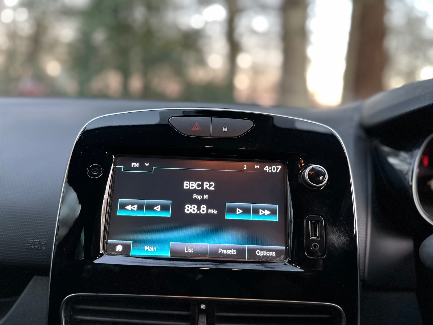 Used Renault Clio 2018 for sale - 77090759: Photo 30