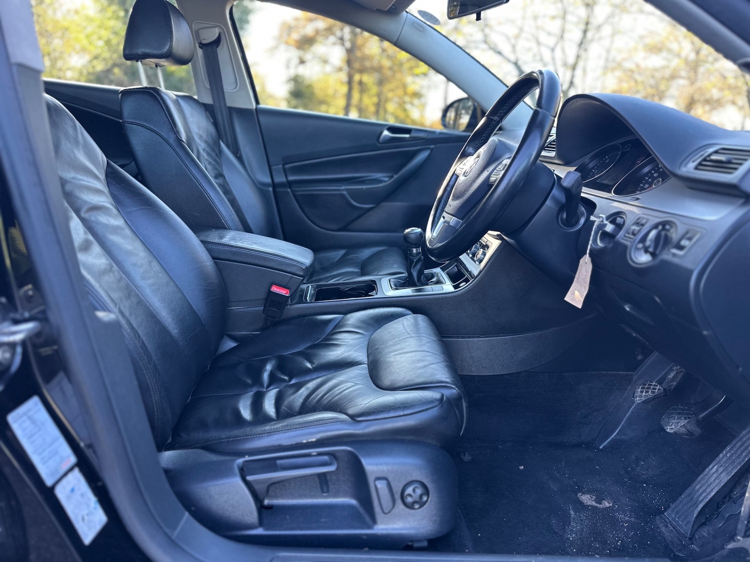 Used Volkswagen Passat 2010 for sale - 76699605: Photo 16