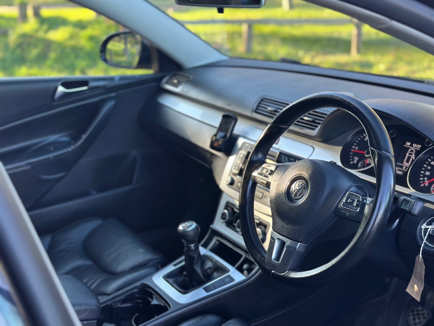 Used Volkswagen Passat 2010 for sale - 76699605: Photo 2