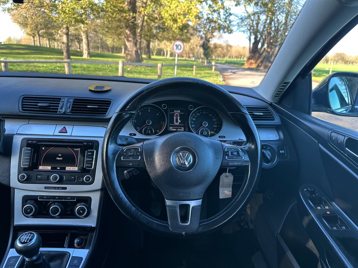 Used Volkswagen Passat 2010 for sale - 76699605: Photo 25