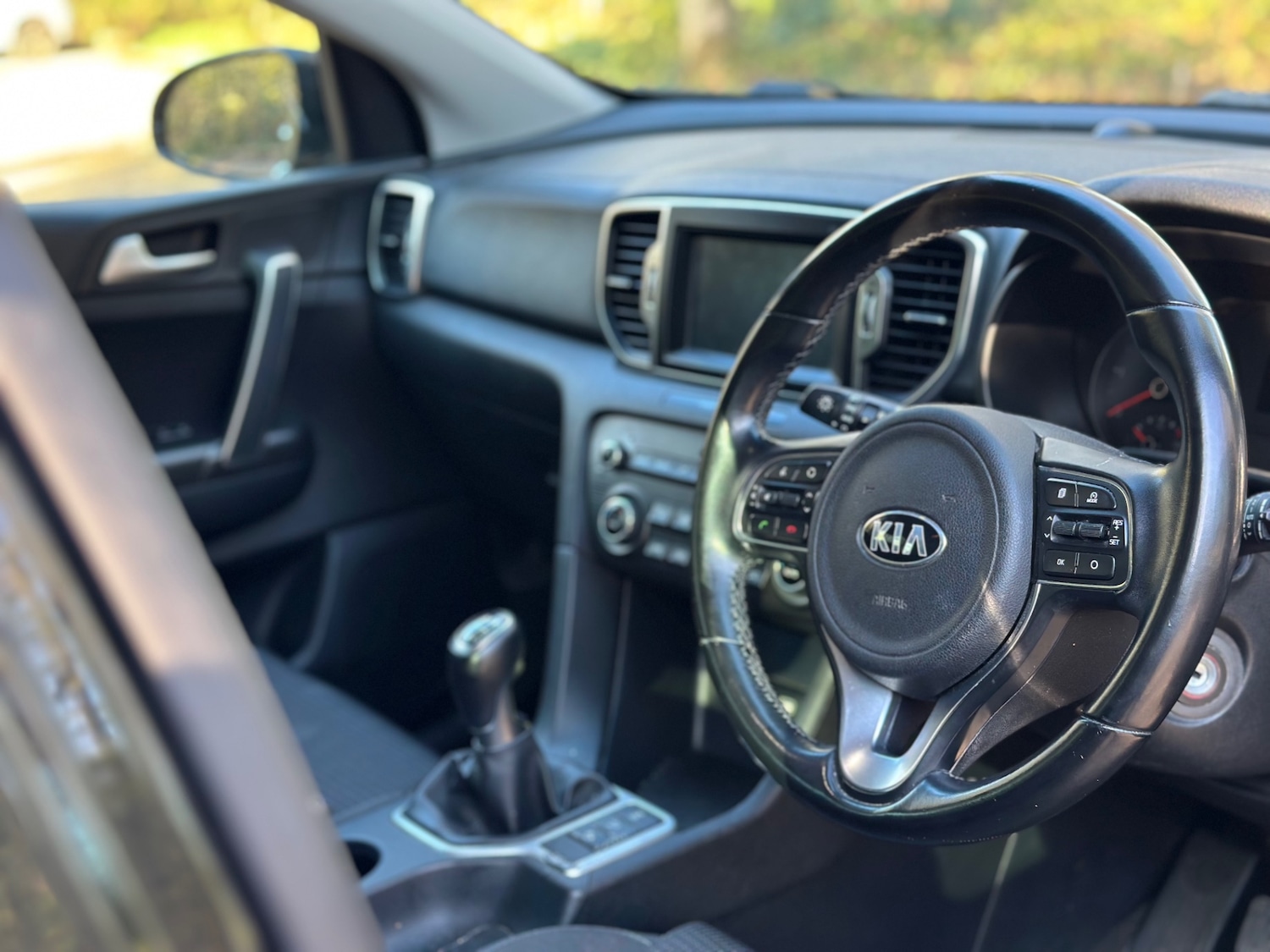 Used Kia Sportage 2017 for sale - 78112720: Photo 2