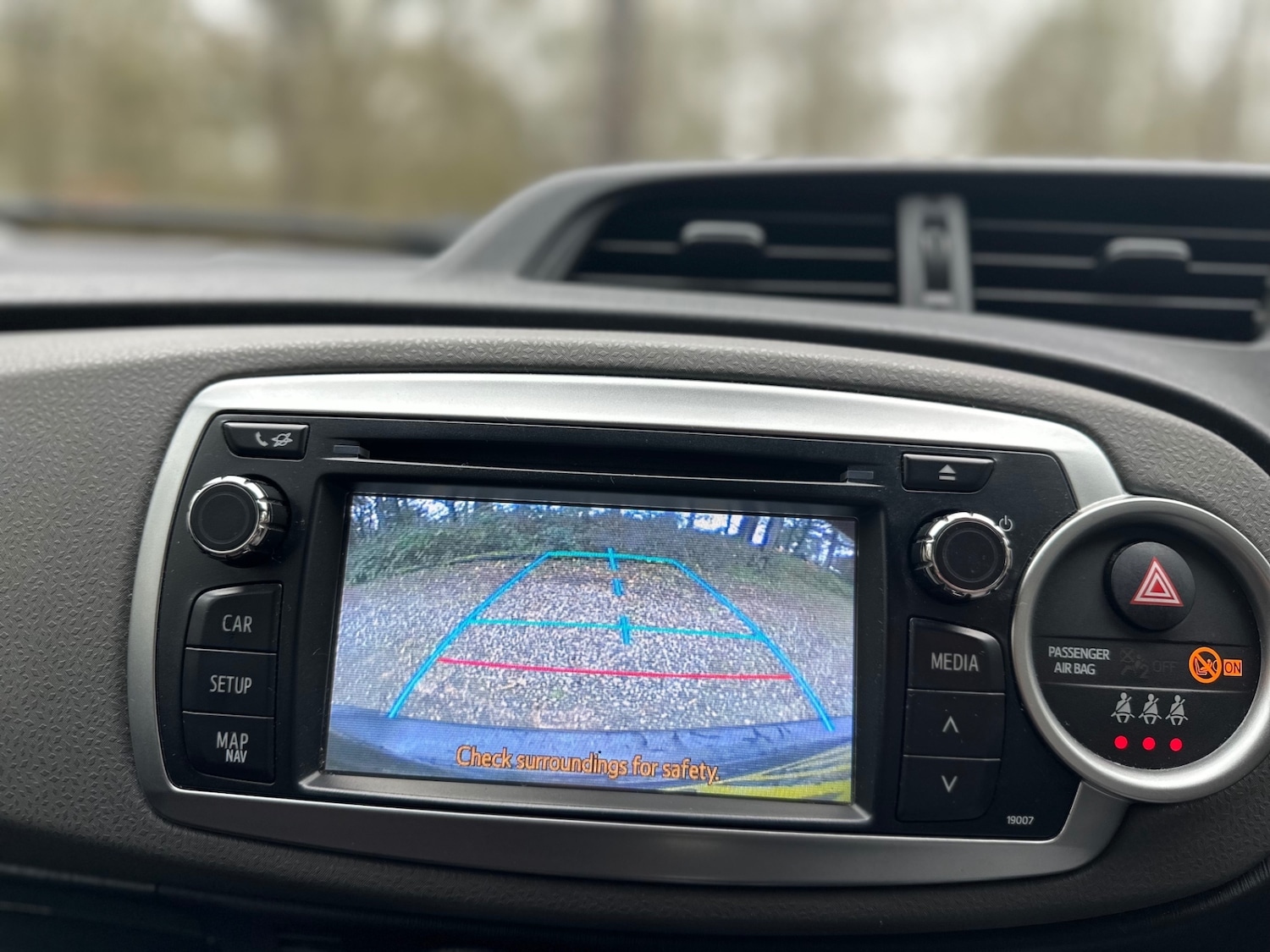 Used Toyota Yaris 2012 for sale - 77610703: Photo 22