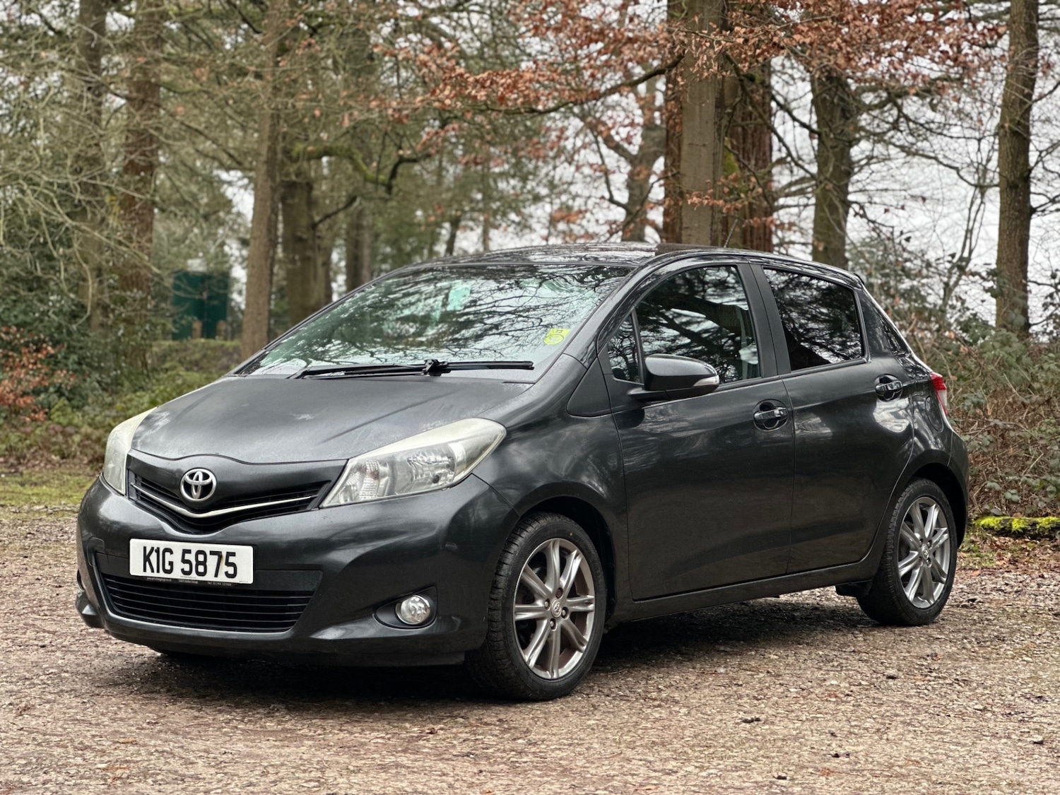 Used Toyota Yaris 2012 for sale - 77610703: Photo 4