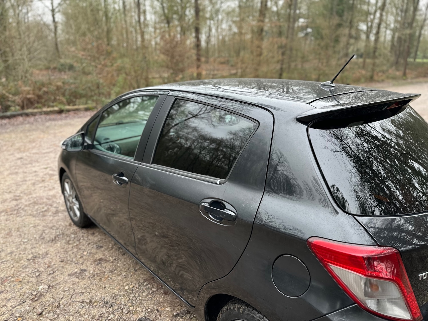 Used Toyota Yaris 2012 for sale - 77610703: Photo 8