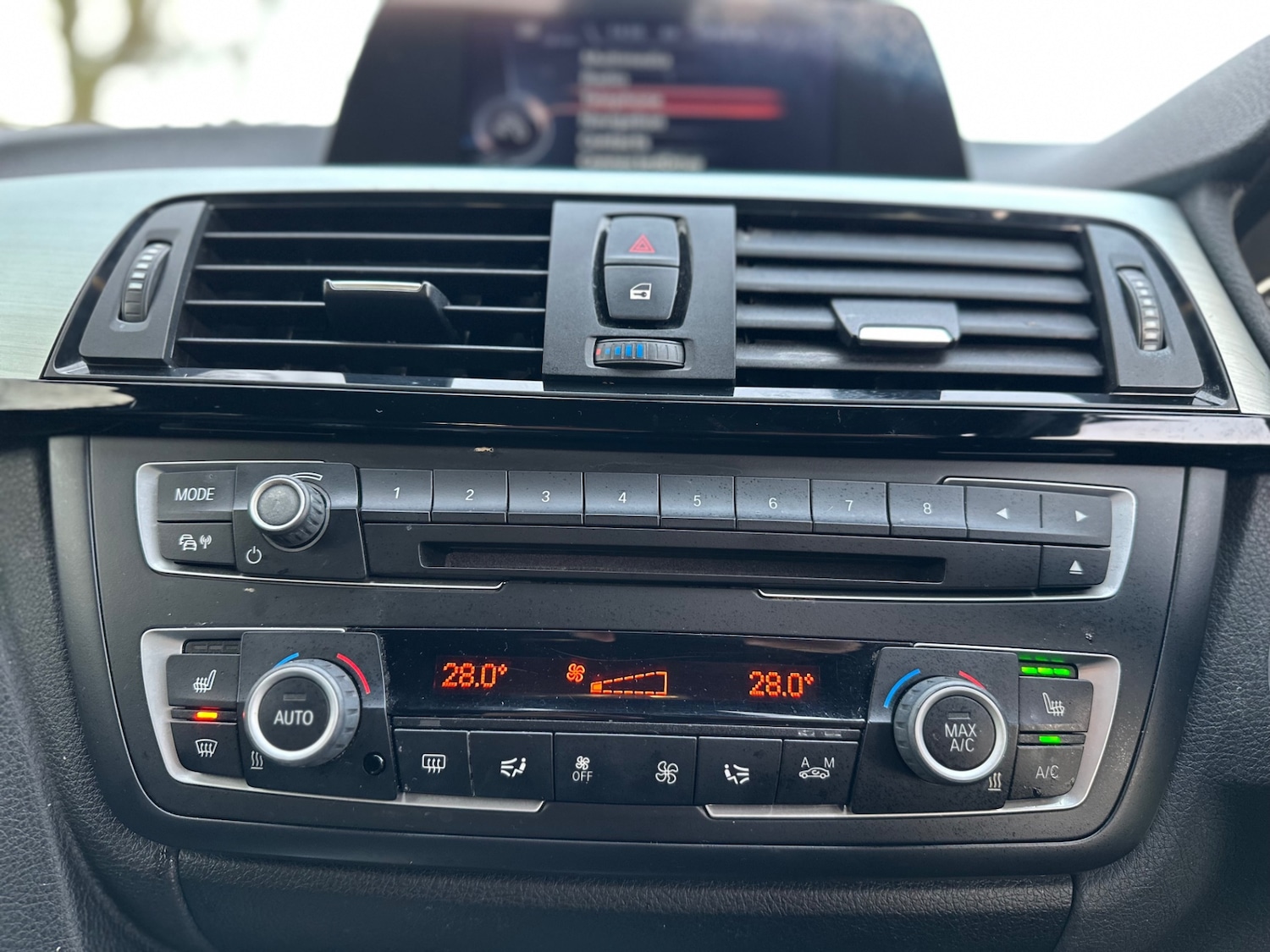 Used BMW 3 Series 2015 for sale - 77025582: Photo 25