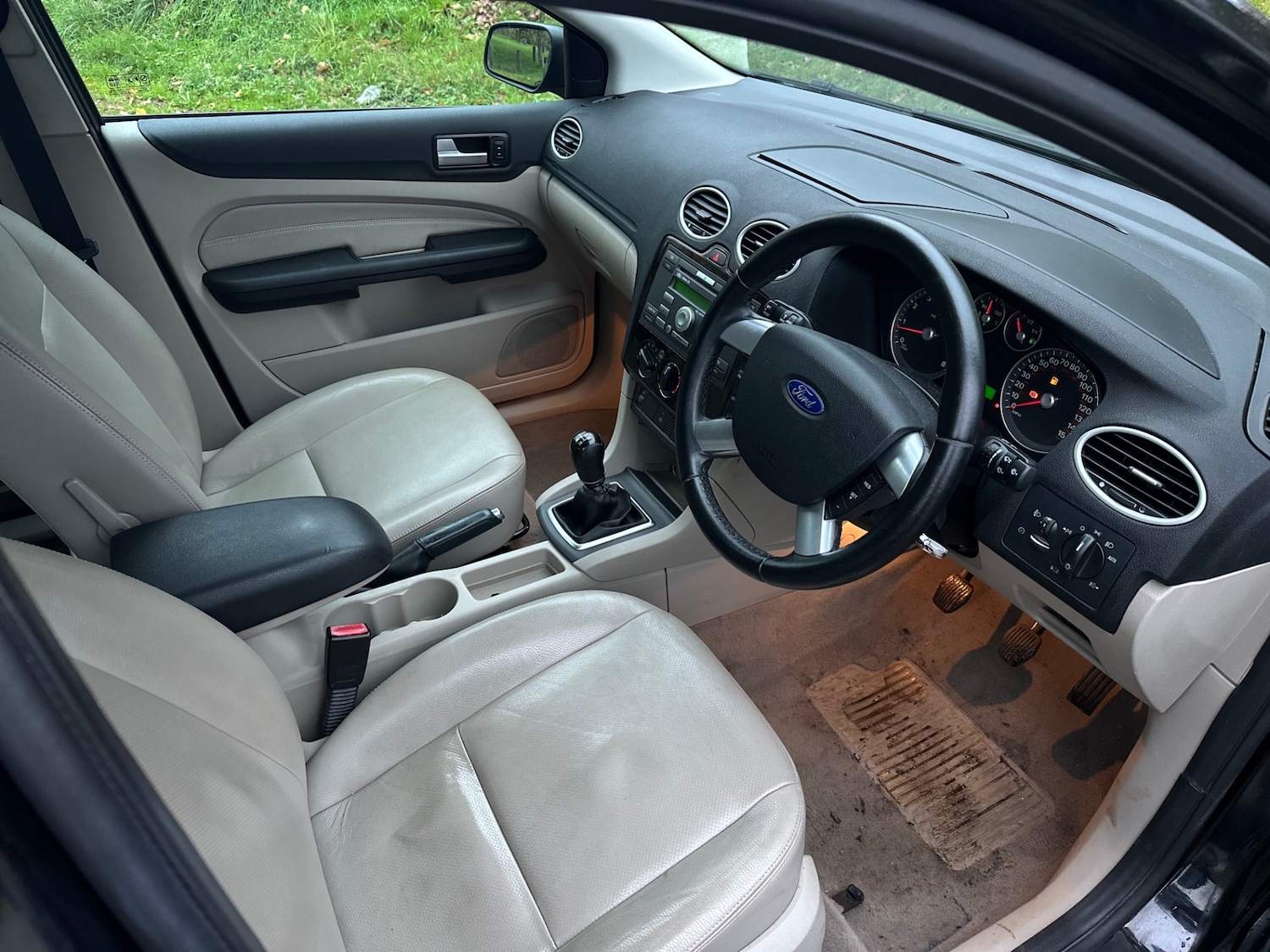 Used Ford Focus 2005 for sale - 76594330: Photo 2