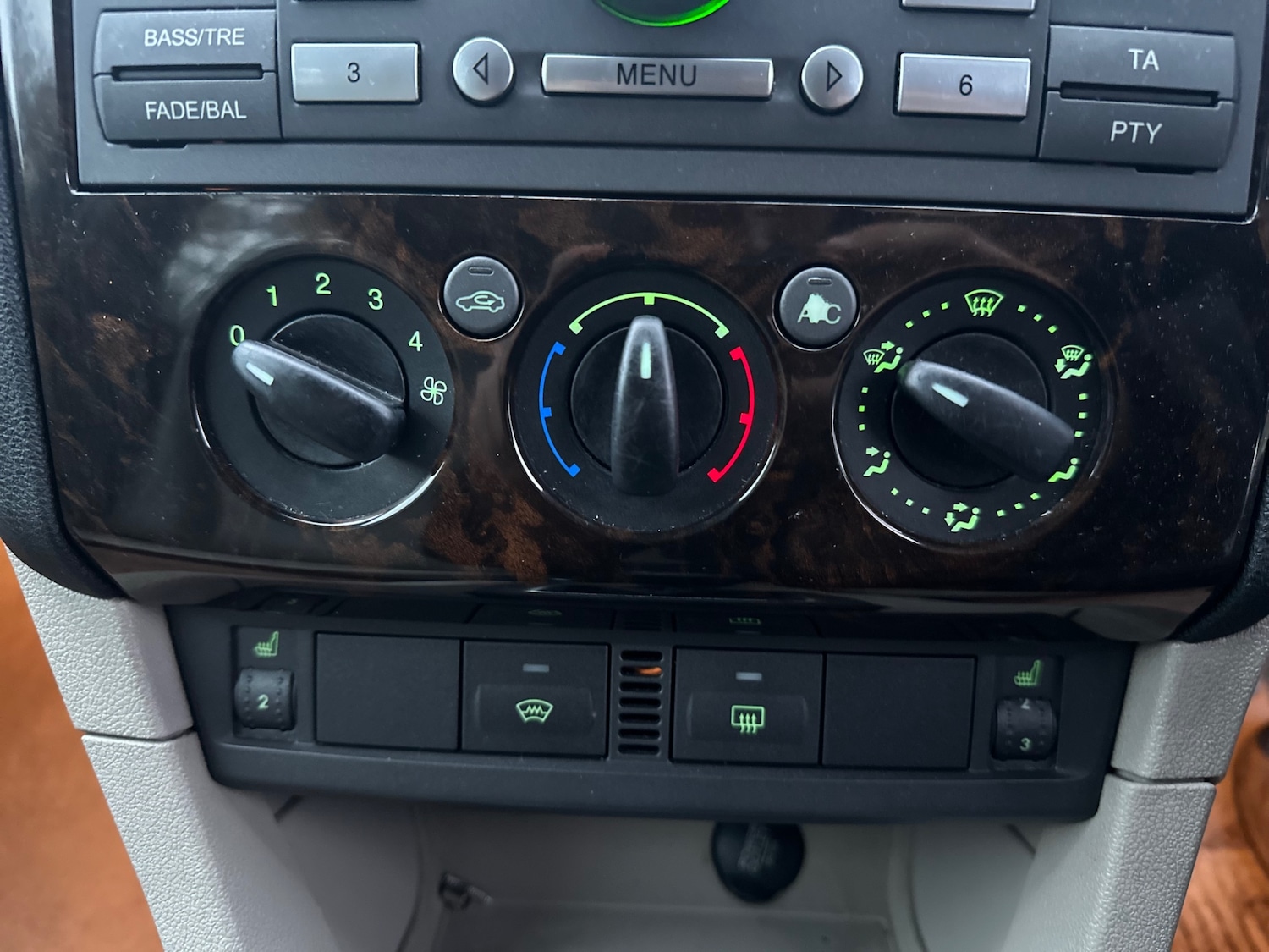 Used Ford Focus 2005 for sale - 76594330: Photo 22