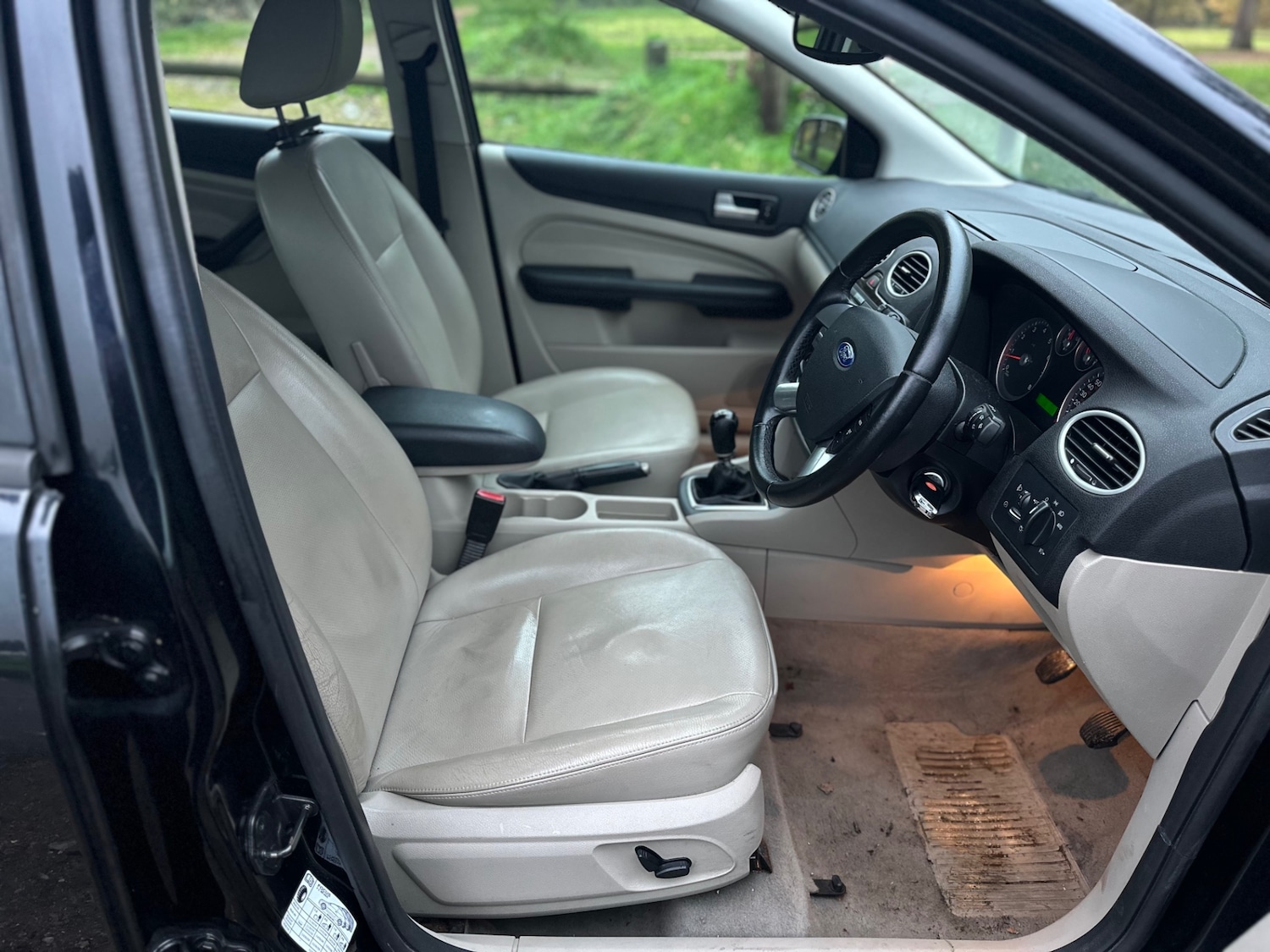 Used Ford Focus 2005 for sale - 76594330: Photo 8