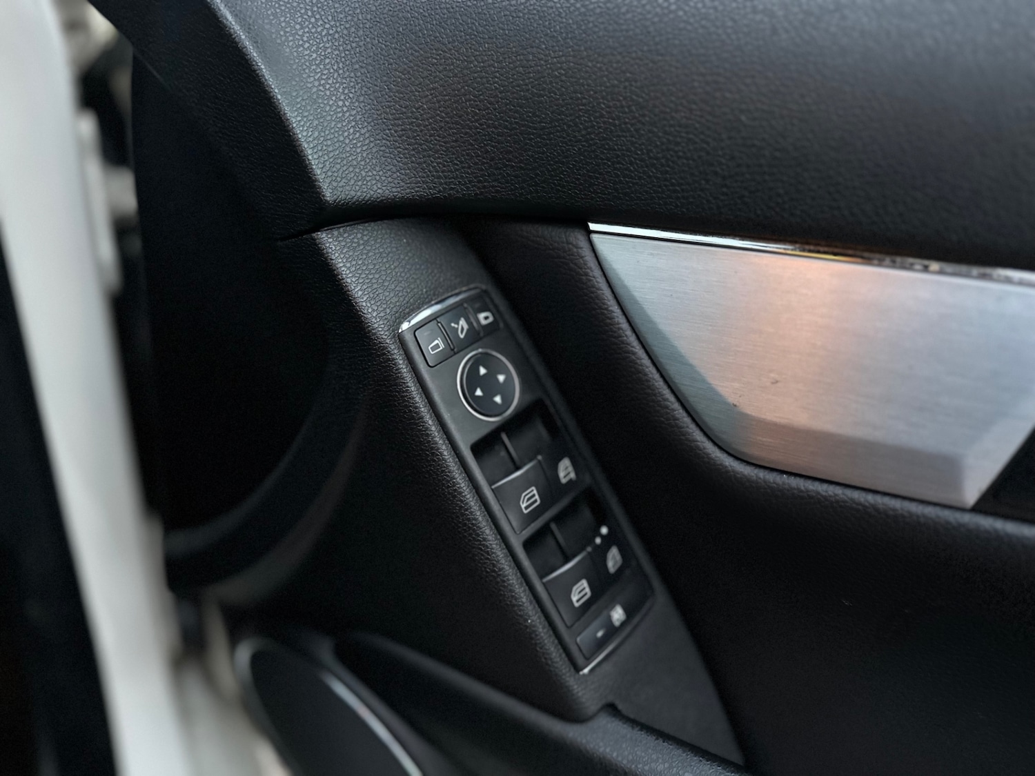 Used Mercedes-Benz C Class 2010 for sale - 77080935: Photo 27