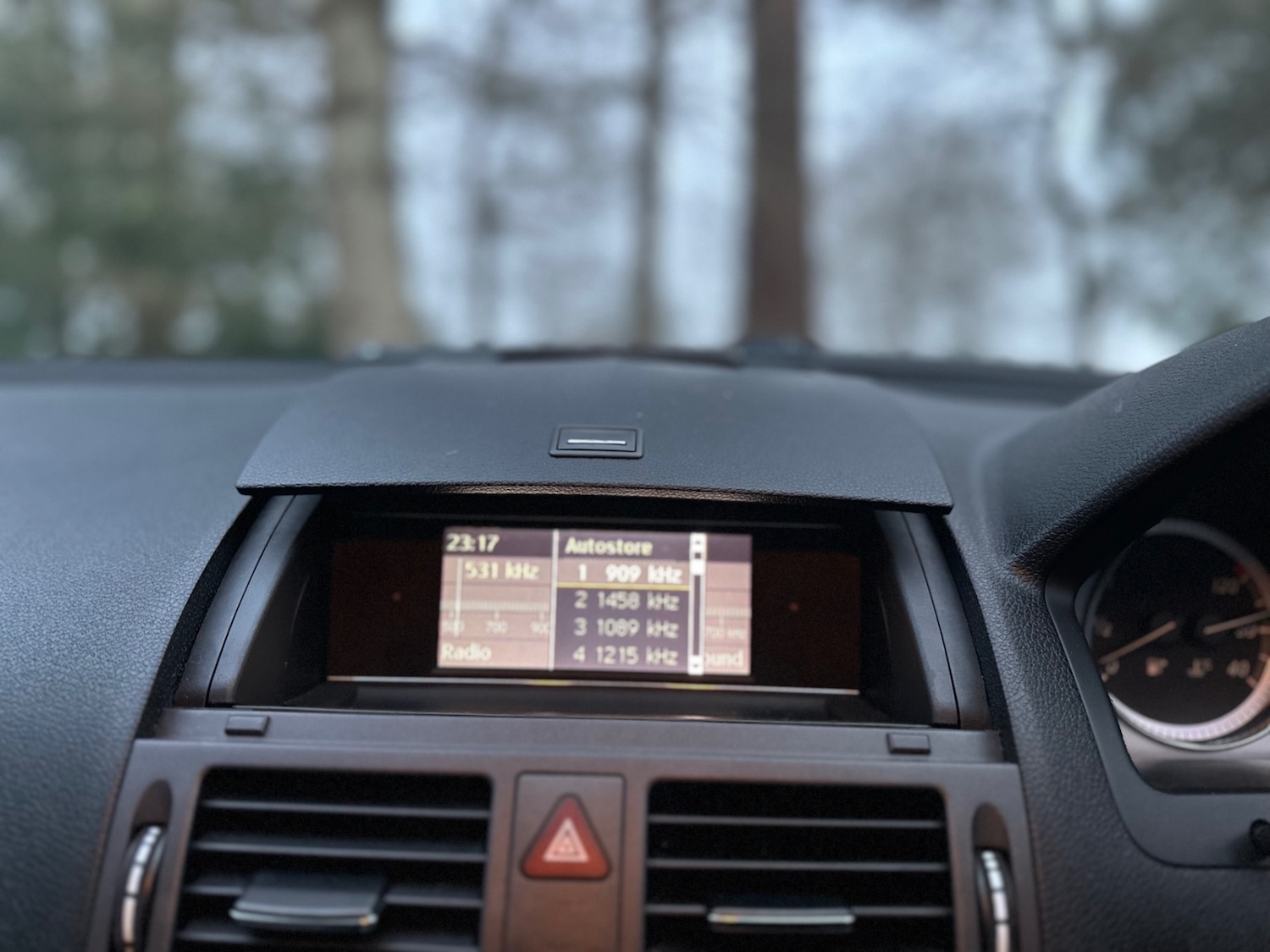 Used Mercedes-Benz C Class 2010 for sale - 77080935: Photo 29