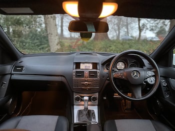 Used Mercedes-Benz C Class 2010 for sale - 77080935: Photo