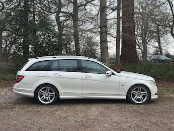Used Mercedes-Benz C Class 2010 for sale - 77080935: Photo