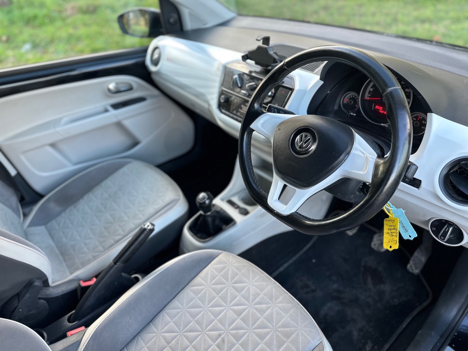 Used Volkswagen up! 2017 for sale - 76699630: Photo 15