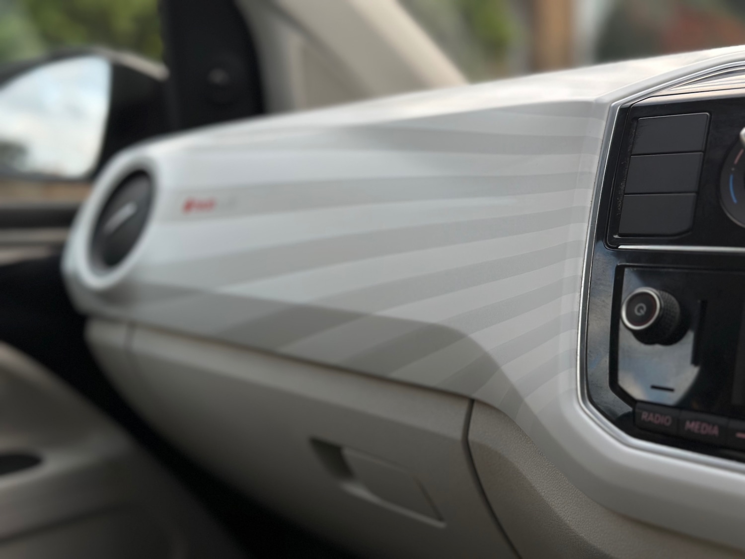 Used Volkswagen up! 2017 for sale - 76699630: Photo 31