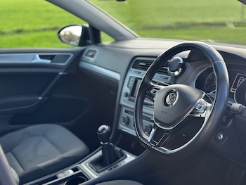 Used Volkswagen Golf 2014 for sale - 77465849: Photo