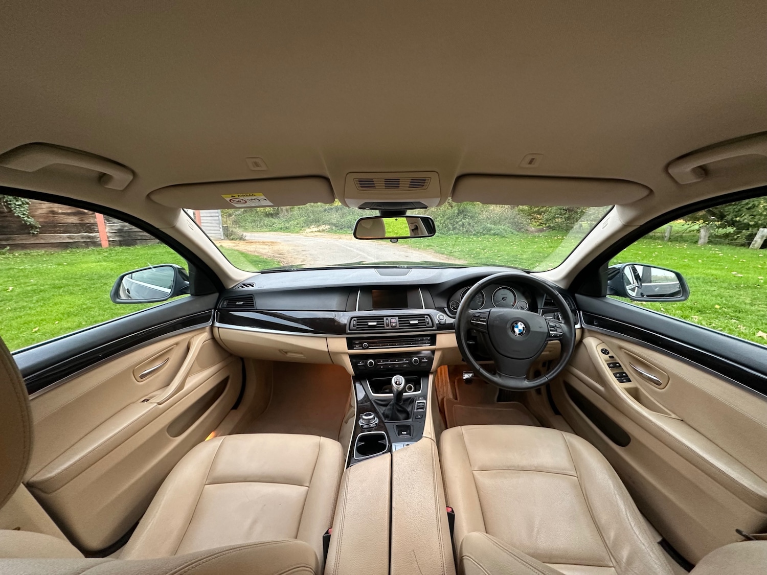 Used BMW 5 Series 2013 for sale - 76387428: Photo 2