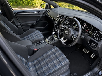 Used Volkswagen Golf 2016 for sale - 79386685: Photo