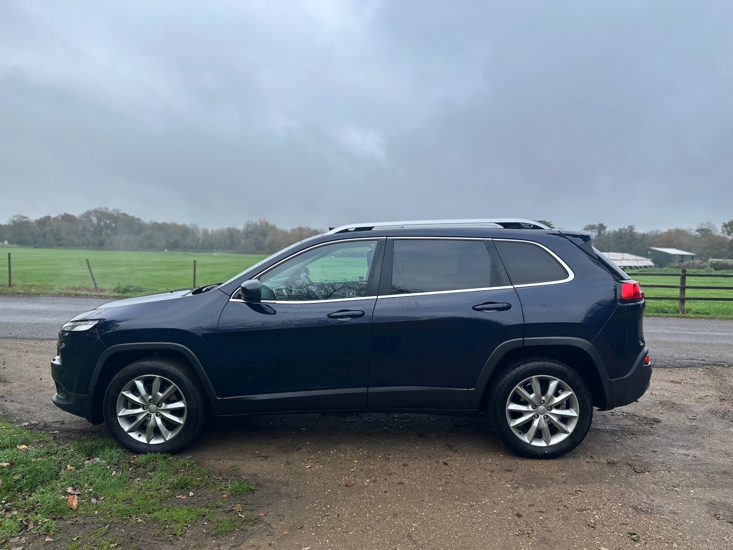 Used Jeep Cherokee 2015 for sale - 76589072: Photo 5