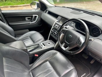 Used Land Rover Discovery Sport 2015 for sale - 78489053: Photo