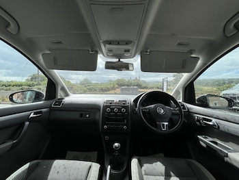 Used Volkswagen Touran 2012 for sale - 79311446: Photo