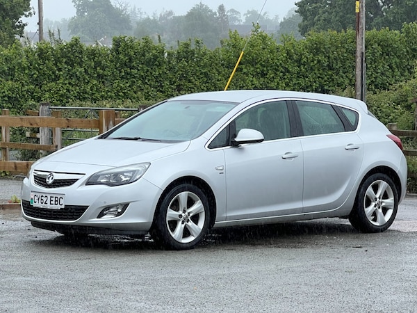 Used Vauxhall Astra 2012 for sale - 74513138: Photo 1