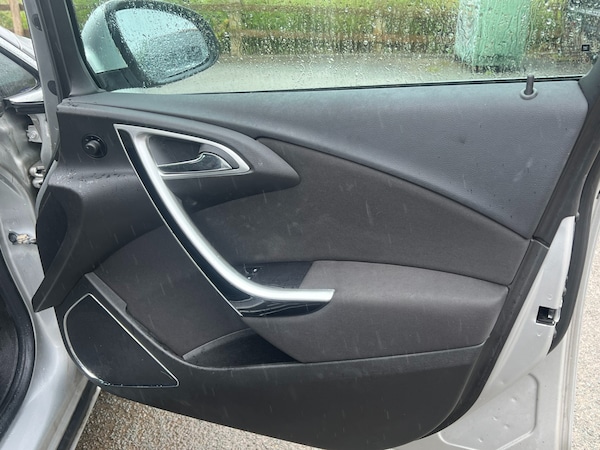 Used Vauxhall Astra 2012 for sale - 74513138: Photo 26