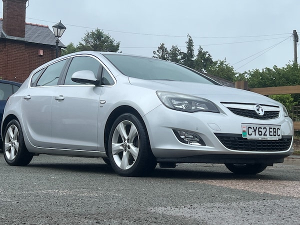 Used Vauxhall Astra 2012 for sale - 74513138: Photo 4