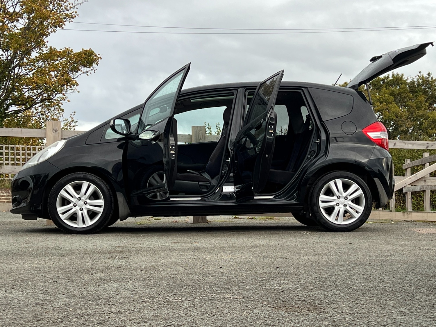 Used Honda Jazz 2012 for sale - 76329798: Photo 15