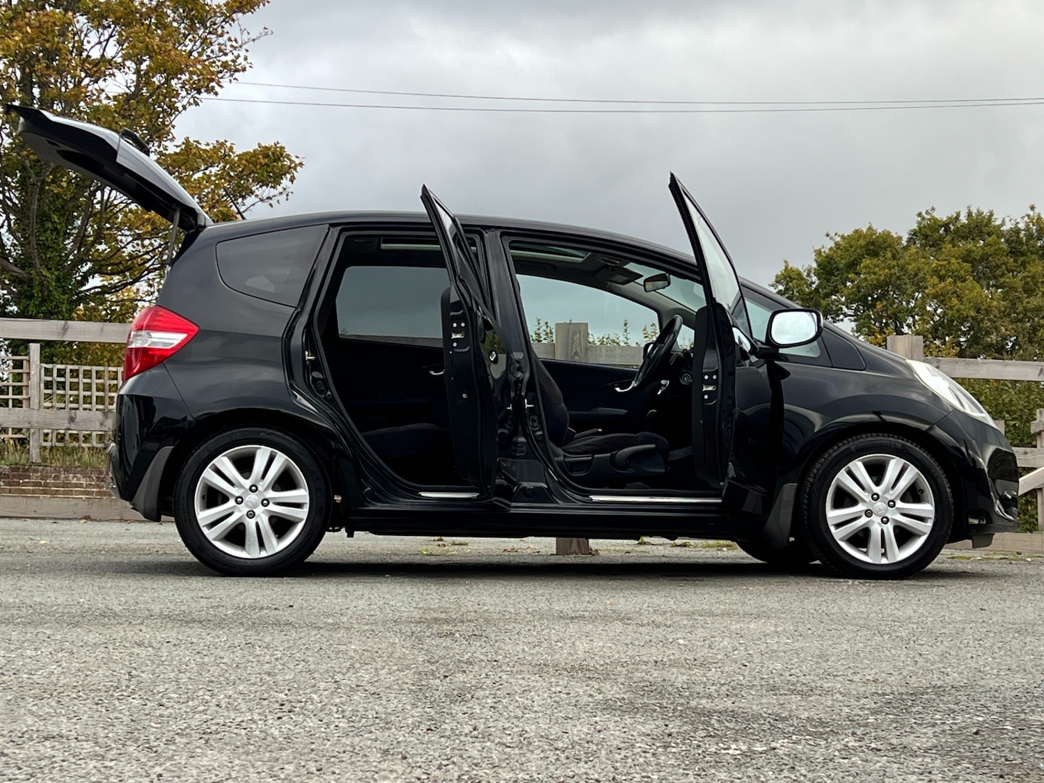 Used Honda Jazz 2012 for sale - 76329798: Photo 4