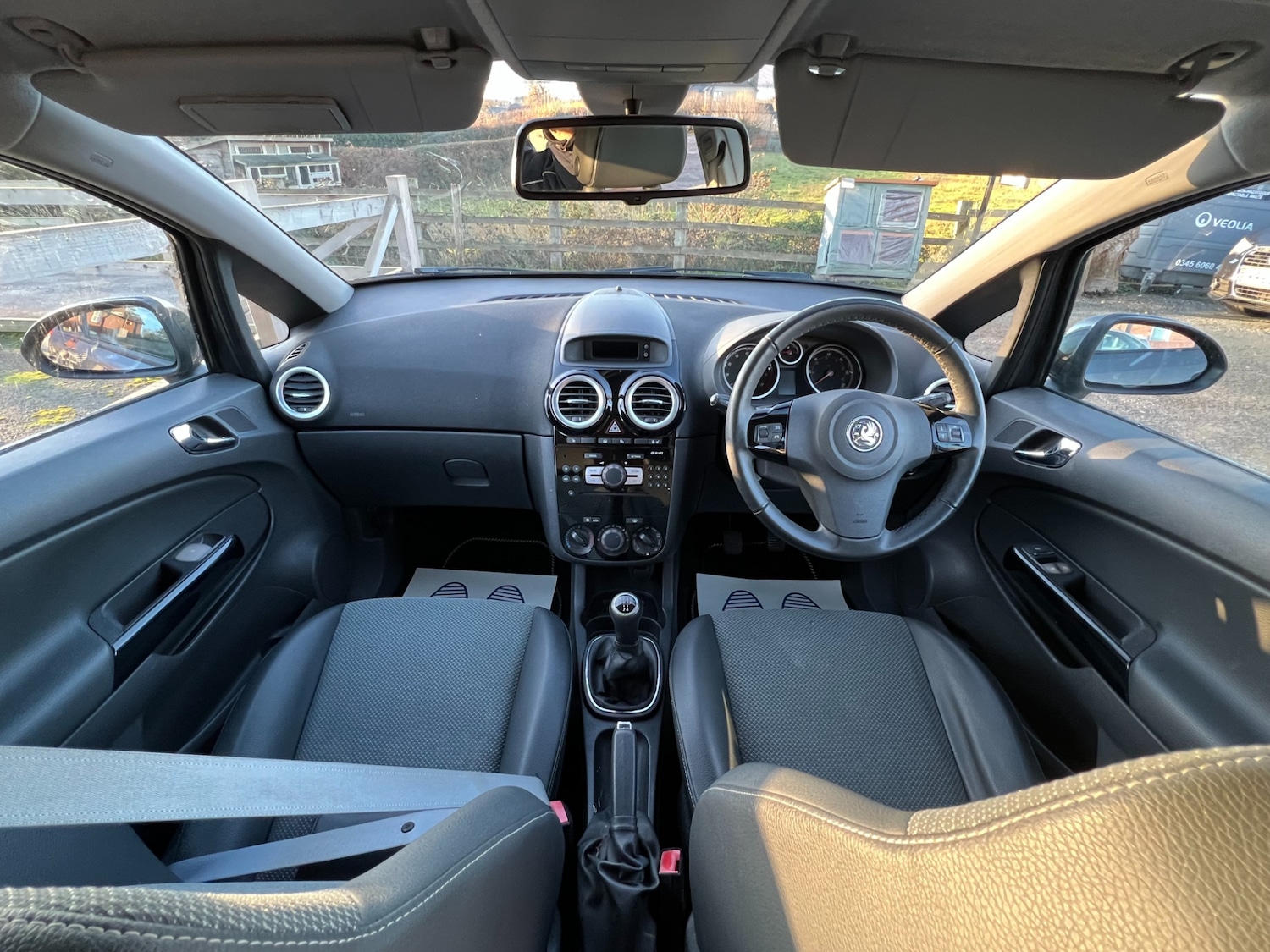 Used Vauxhall Corsa 2010 for sale - 76776295: Photo 3