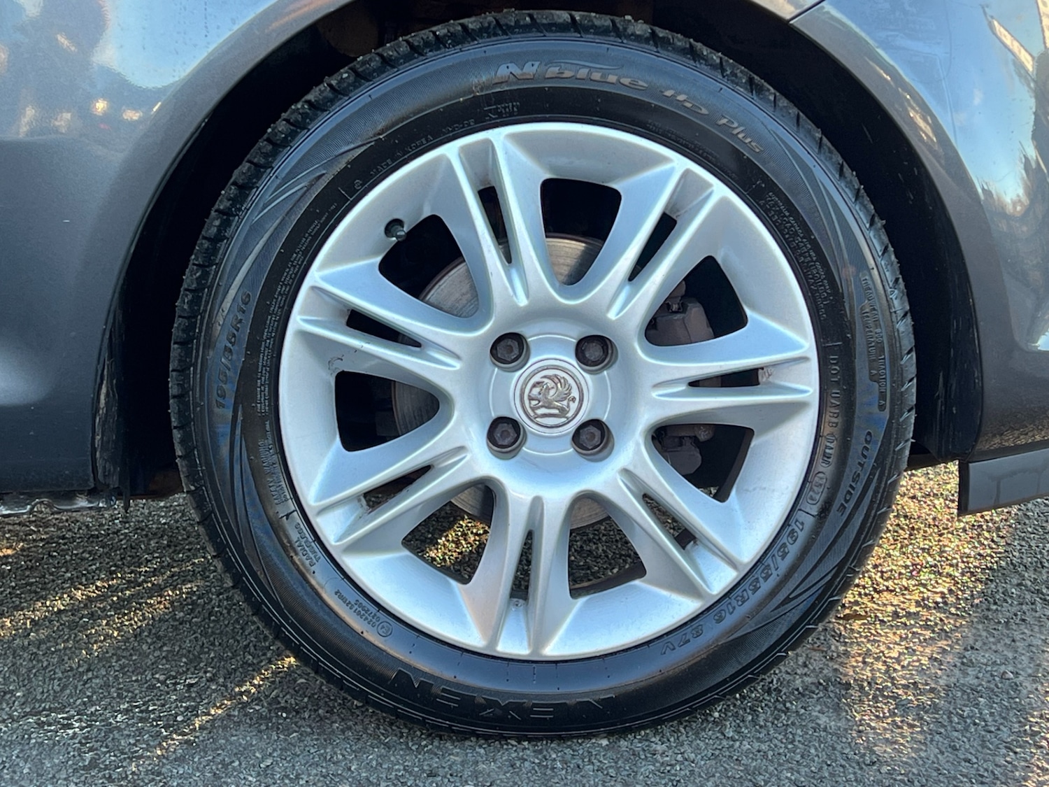 Used Vauxhall Corsa 2010 for sale - 76776295: Photo 6