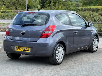Used Hyundai i20 2011 for sale - 79311468: Photo