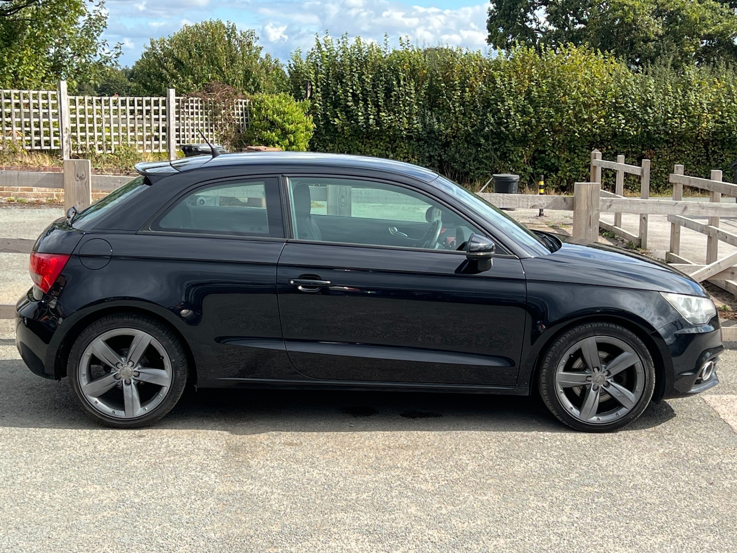 Used Audi A1 2011 for sale - 75792146: Photo 15