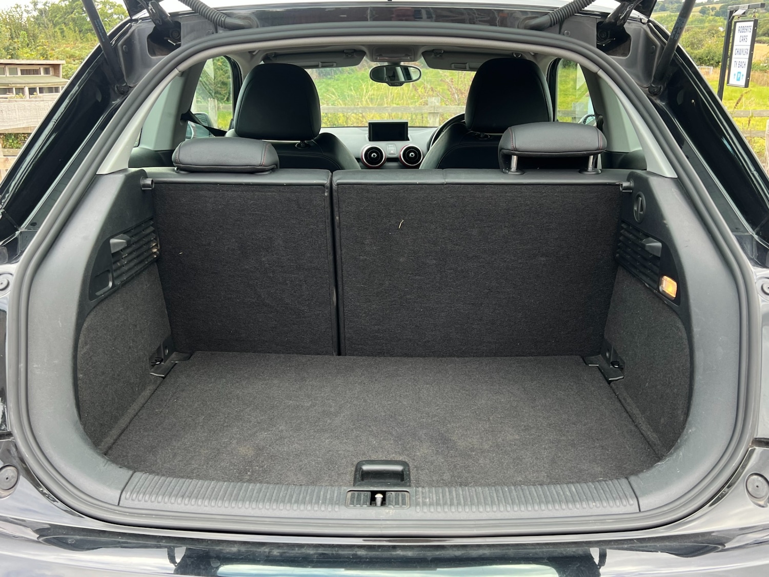 Used Audi A1 2011 for sale - 75792146: Photo 19