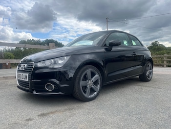 2011 (60) - 1.6 TDI Sport 3dr Special trim. Great Car Stunning Wheels