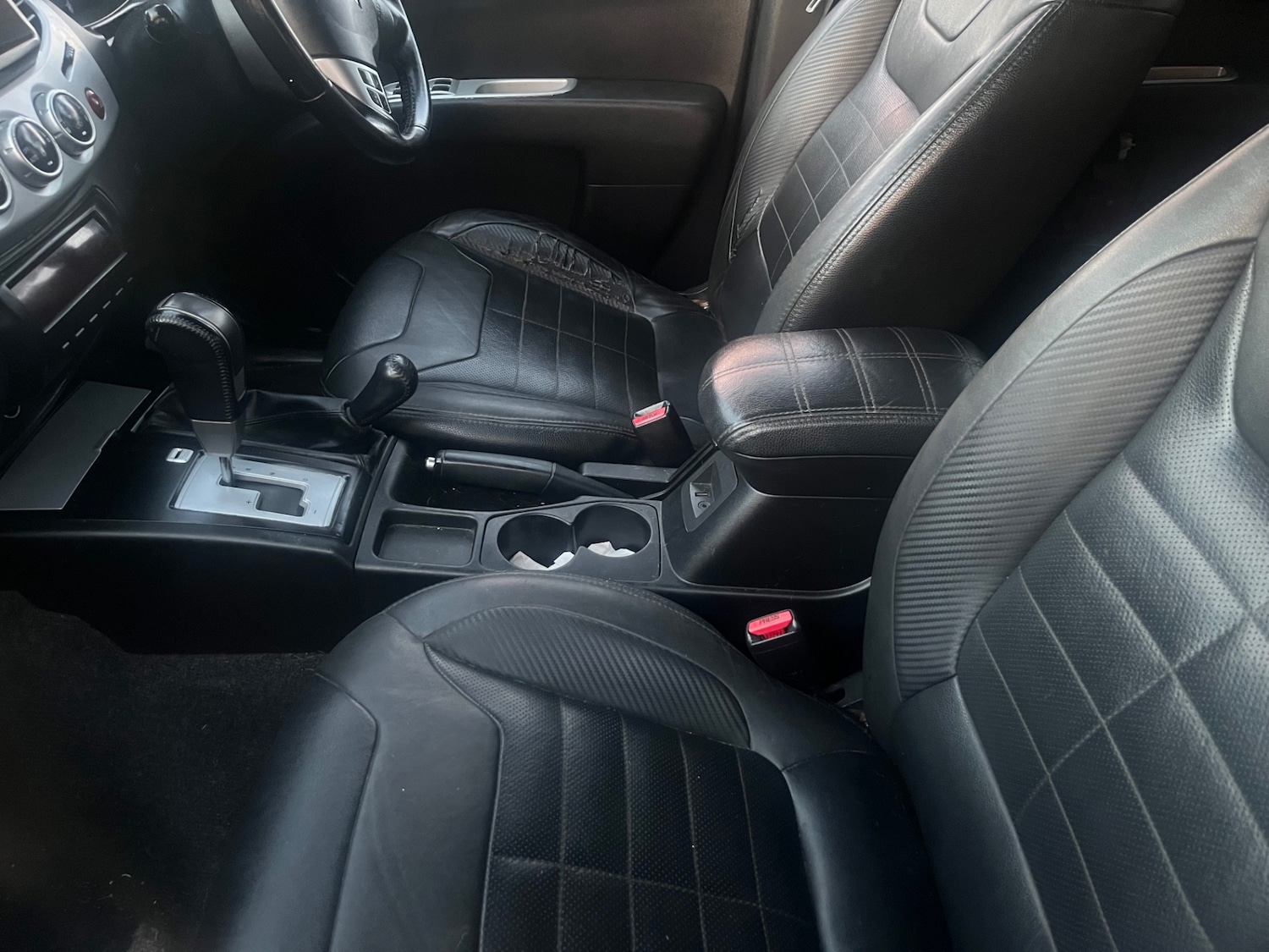 Used Mitsubishi L200 2014 for sale - 76830763: Photo 21