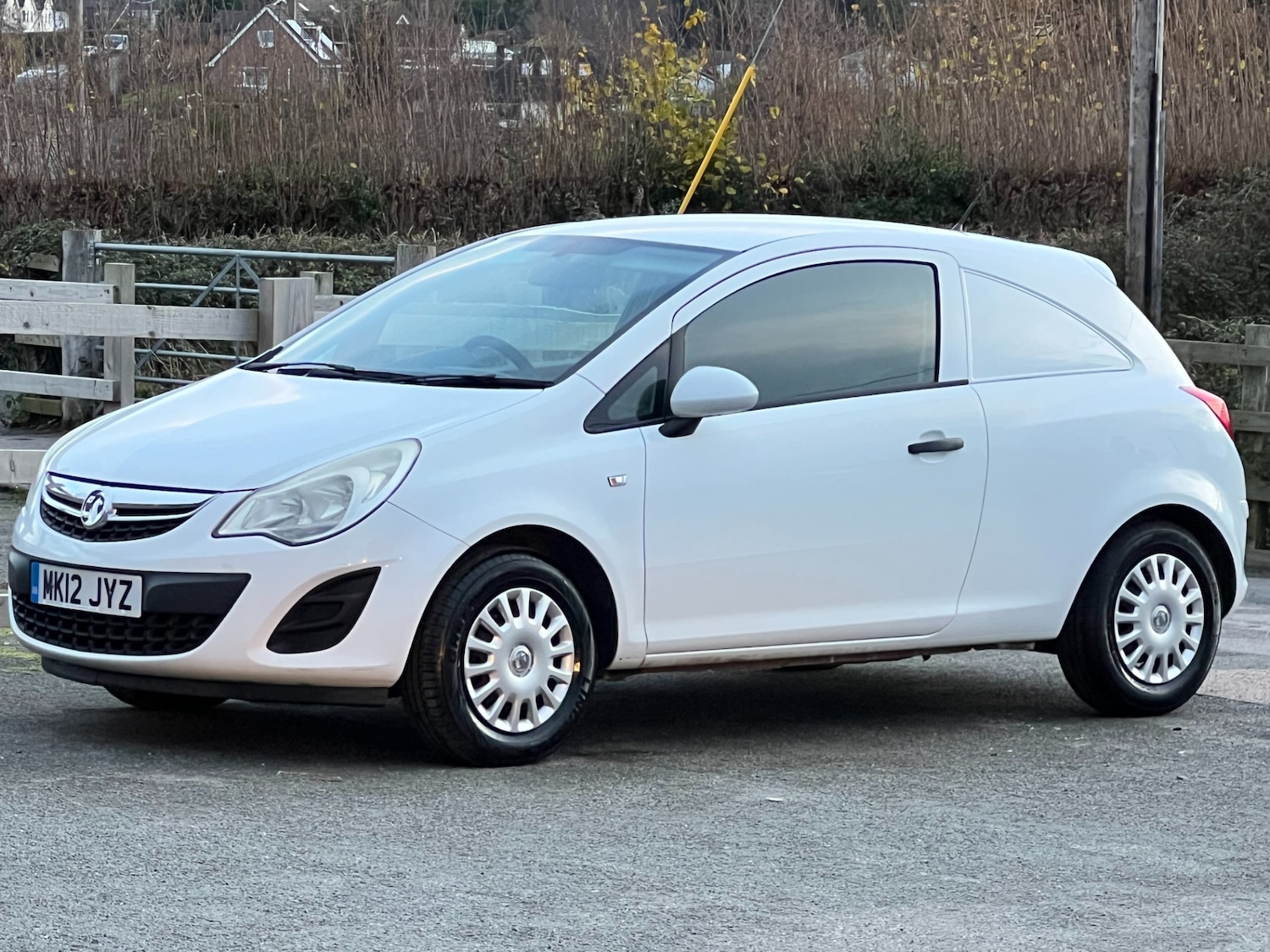 Used Vauxhall Corsa 2012 for sale - 76748273: Photo 1