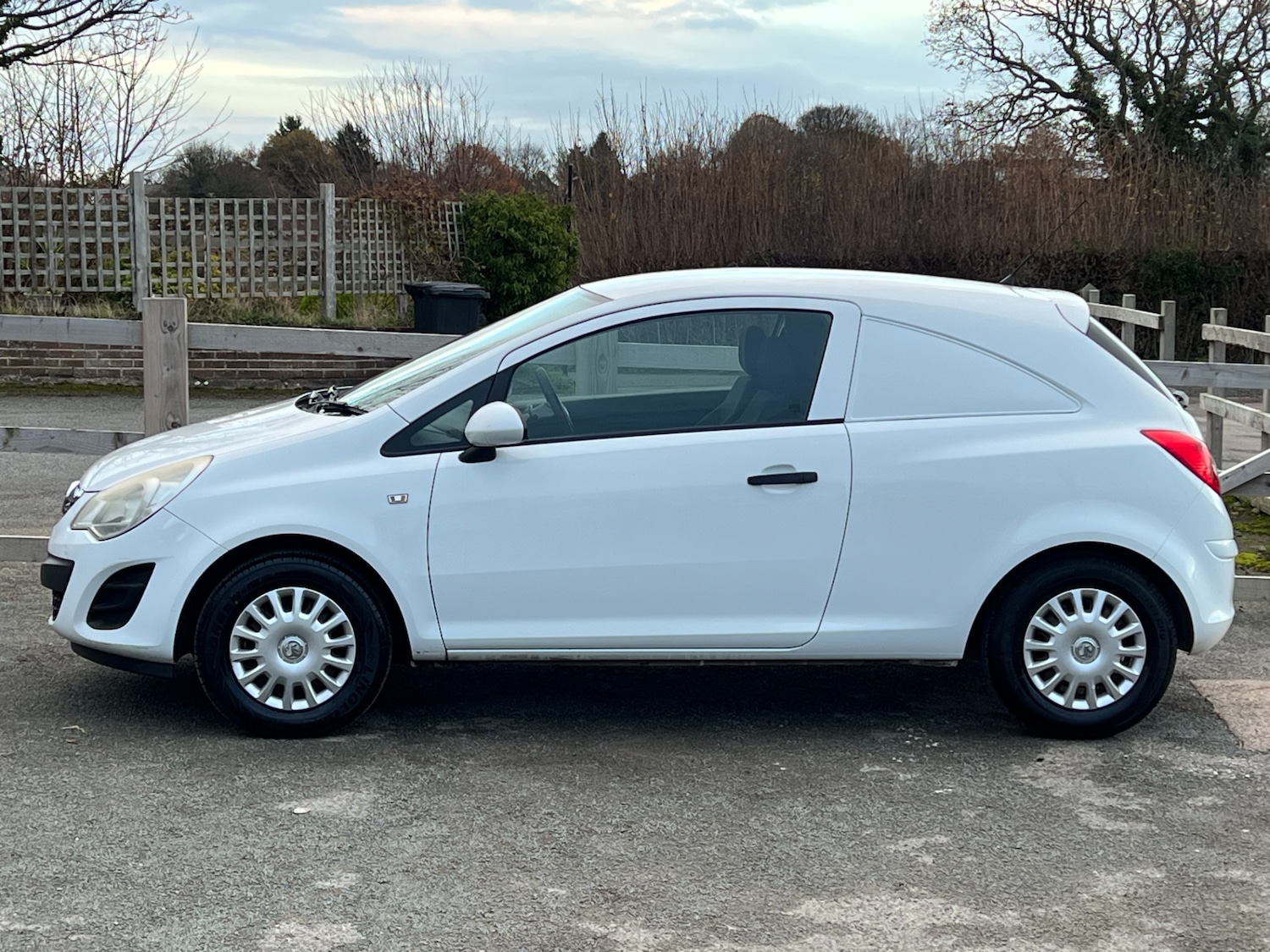 Used Vauxhall Corsa 2012 for sale - 76748273: Photo 19