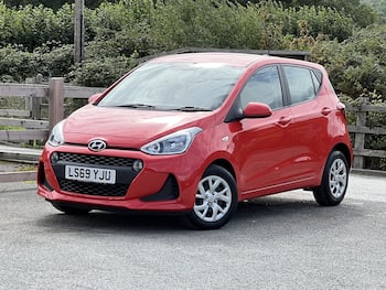 Used Hyundai i10 2019 for sale - 79739822: Photo