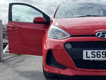 Used Hyundai i10 2019 for sale - 79739822: Photo