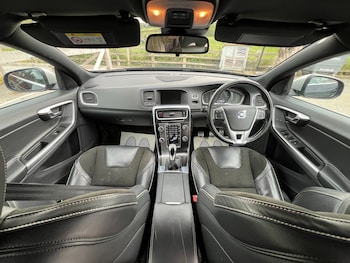 Used Volvo V60 2016 for sale - 78452236: Photo
